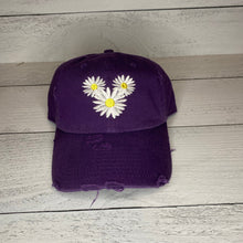 Load image into Gallery viewer, Daisies Hat
